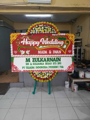 Papan Bunga di Kawasan Industri Ejip