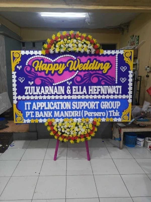 Papan Bunga di Kawasan Industri Ejip