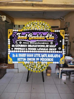 Papan Bunga di Kawasan Industri Ejip